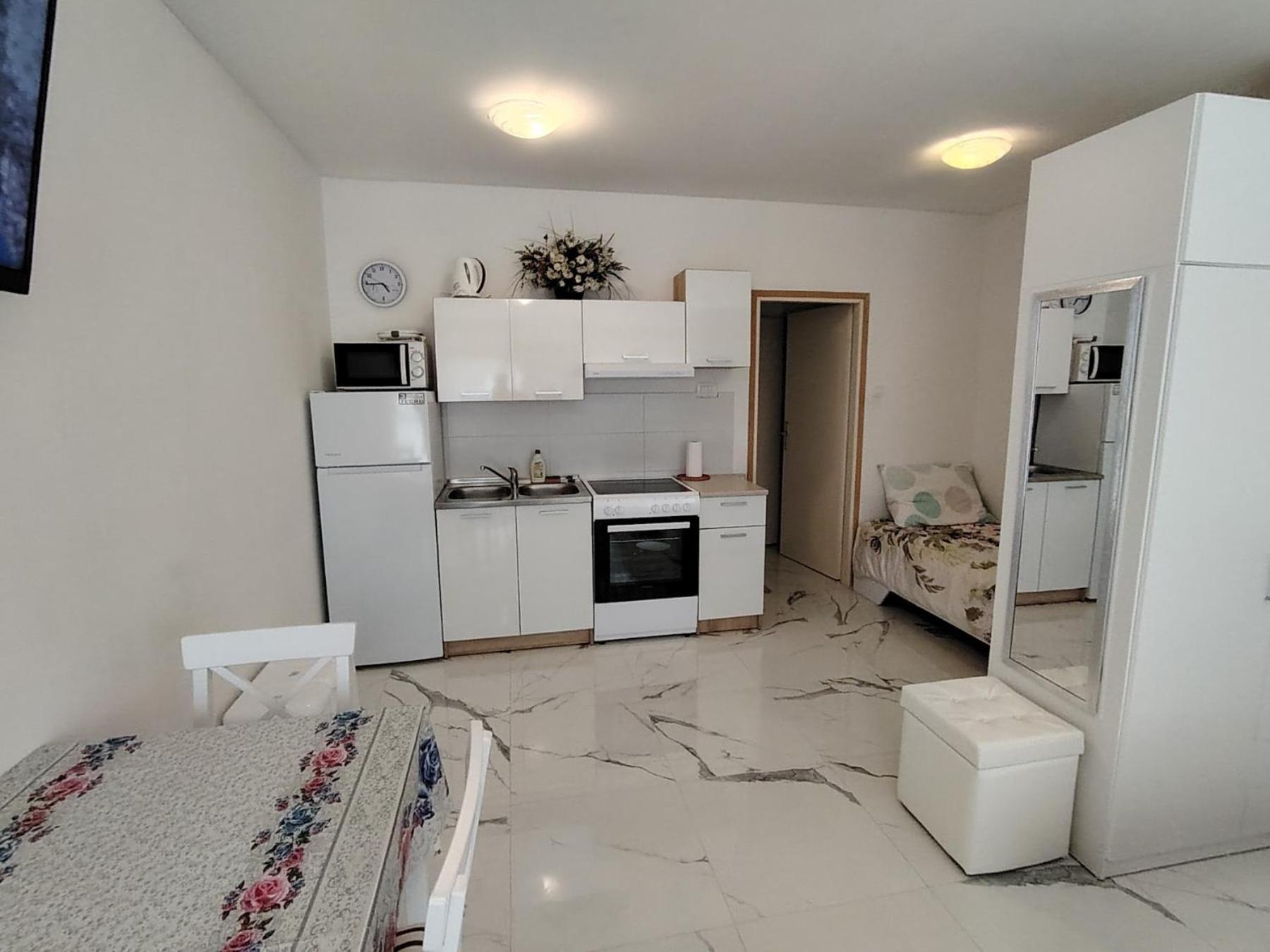 Studio-Apartman Ella Пореч Экстерьер фото