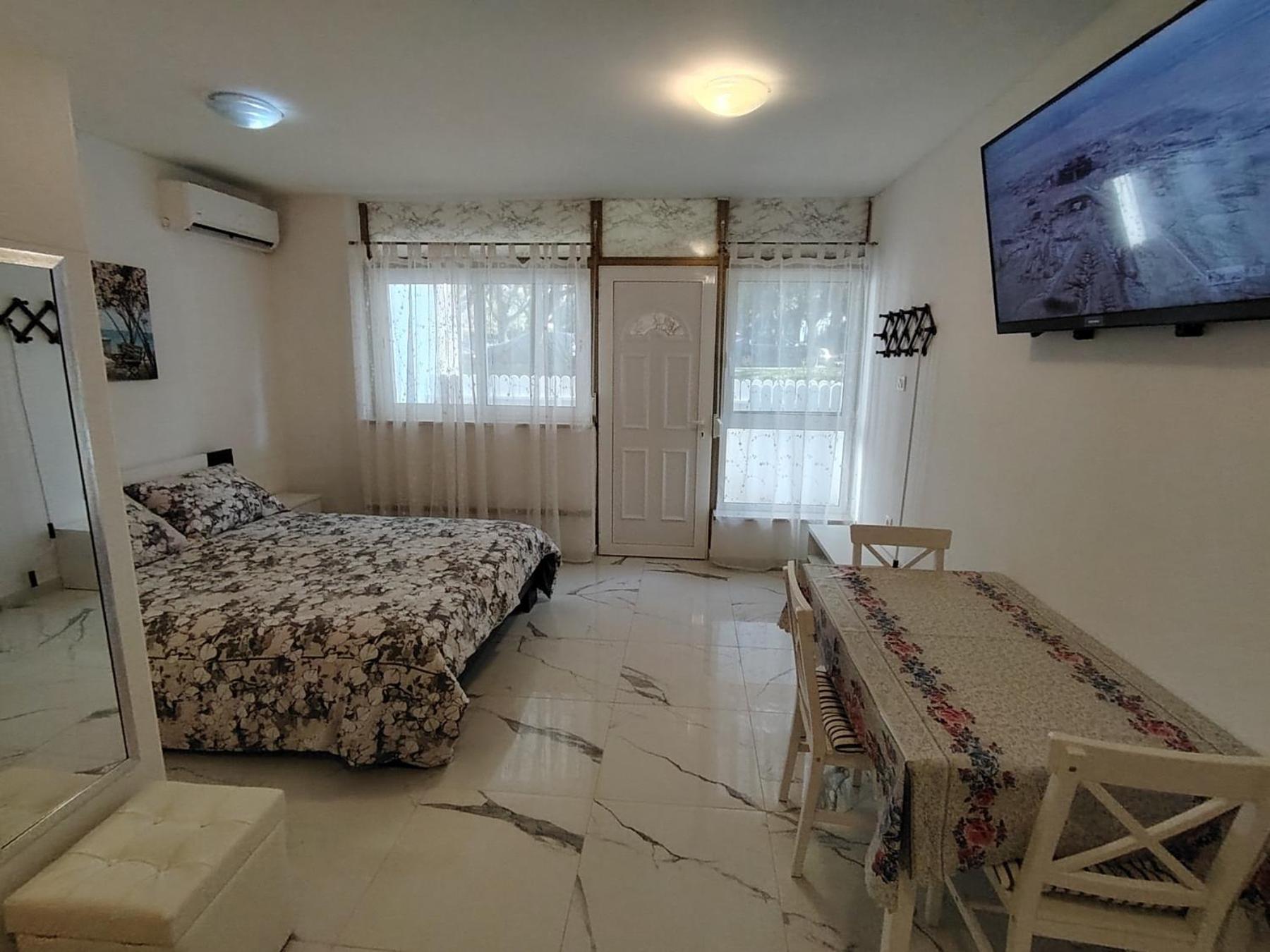 Studio-Apartman Ella Пореч Экстерьер фото